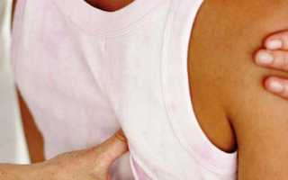 При наклоне головы болит спина и при дыхании