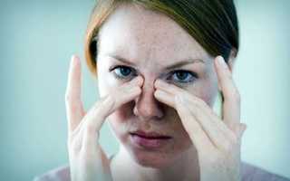 От чего сильно болит голова при движении